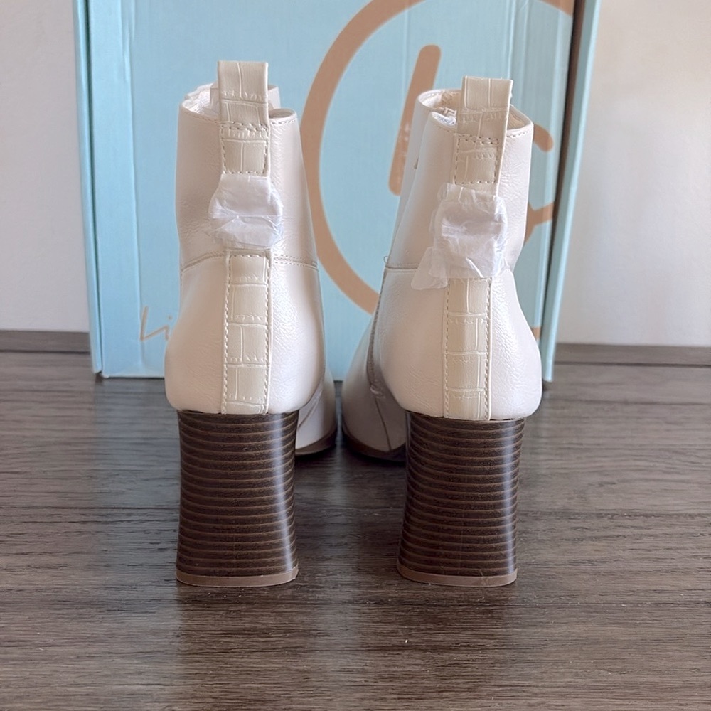 NIB [Life Stride] Foxy Low Block Heel Almond Toe Booties Women’s Sz 10 Wide - Picture 8 of 15